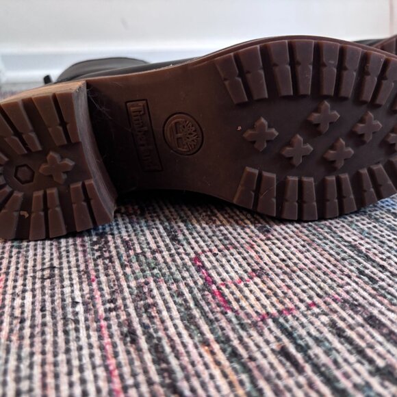 Sassy AF! Timberland *waterproof* lace-up heeled boots, size 10M, black leather - Picture 2 of 4